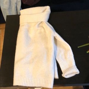 ZARA shoulder KNIT SWEATER♥️